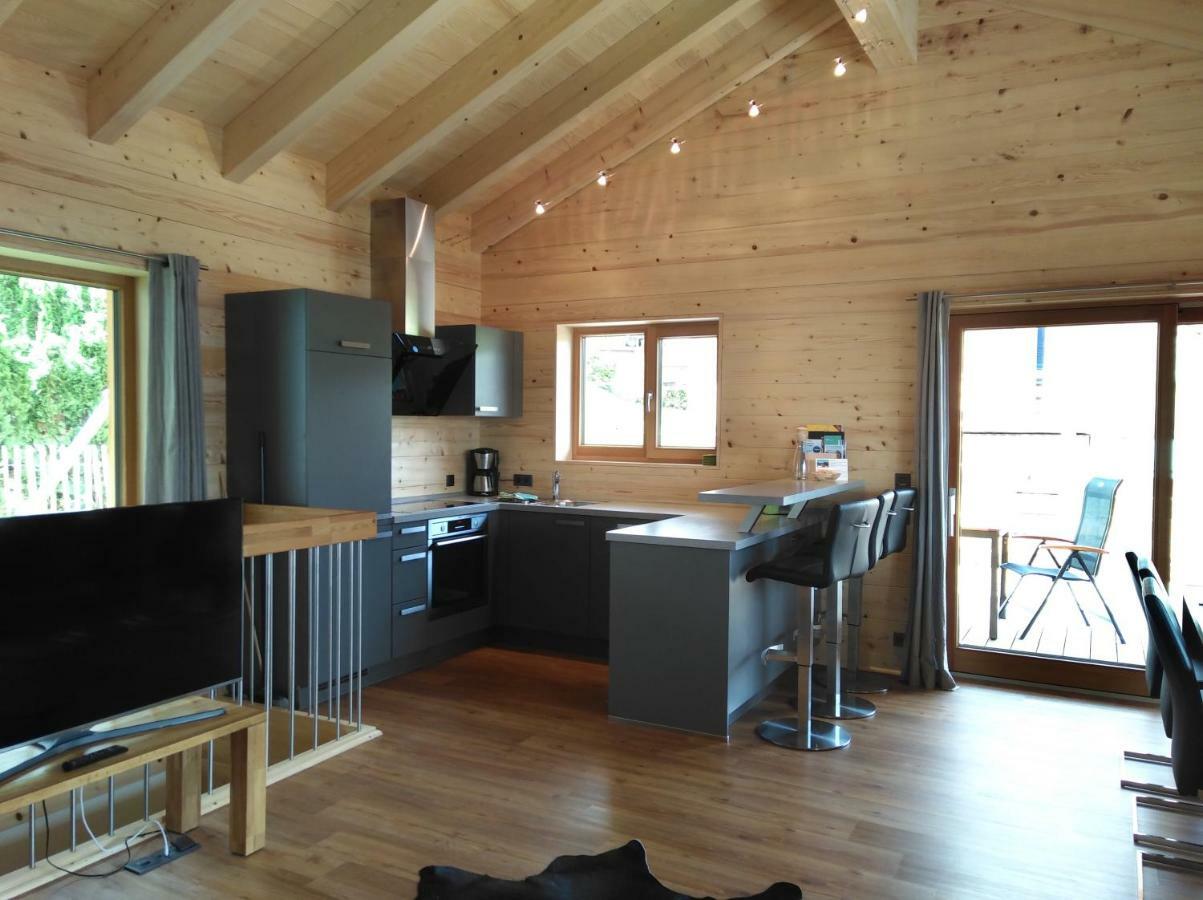 Walser Berg Chalets Riezlern Exterior photo